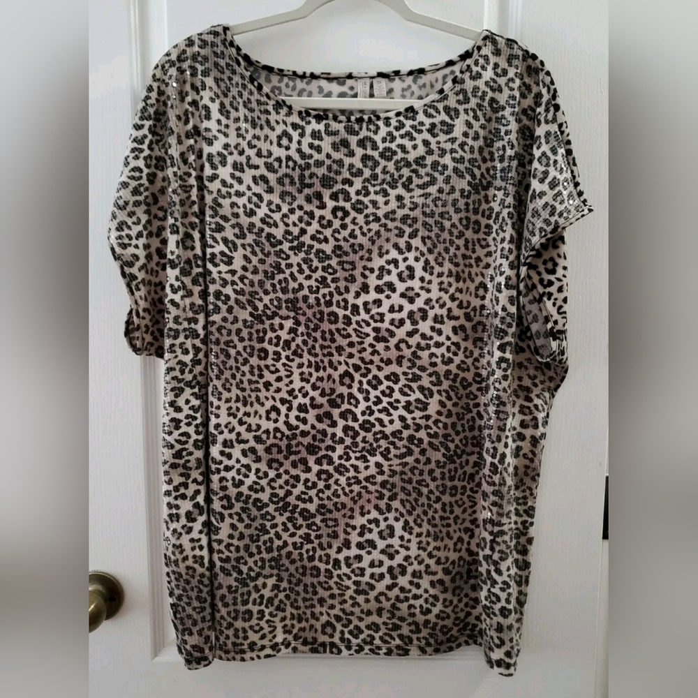 MADISON Women's Blouse‎ Animals Print Short Sleeve  Size 3X